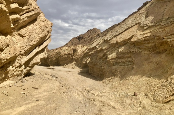 This place should obviously be called Diagonal Canyon