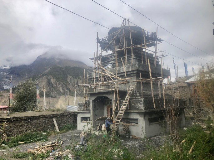 Constructing a stupa
