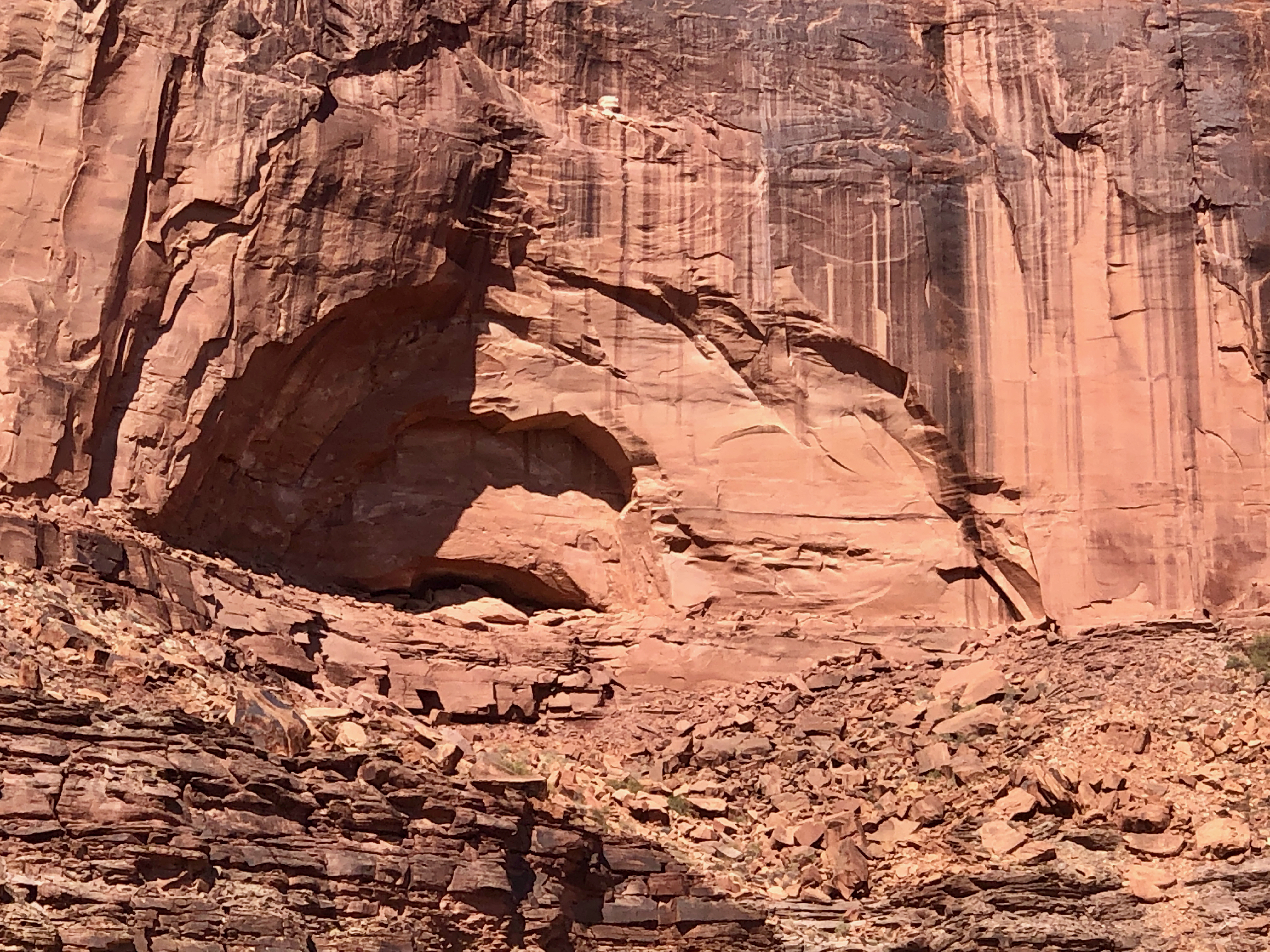 How many arches can you see?