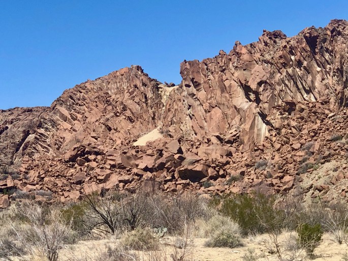 I had never heard of sandfalls until I saw this one